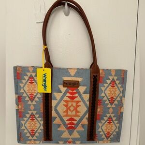 Wrangler Tote NWT